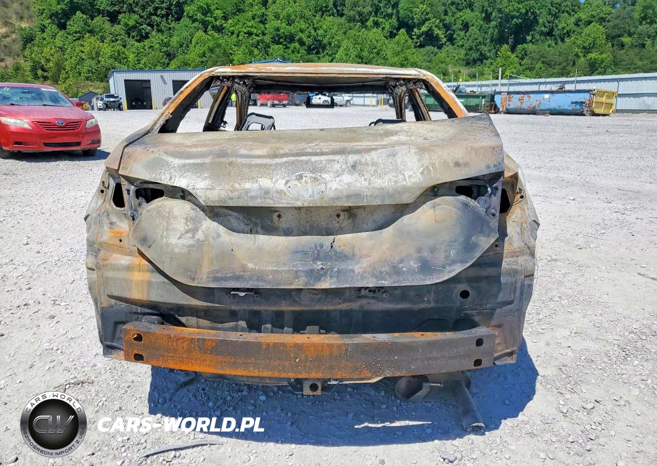 2018 Toyota Corolla Le VIN:2T1BURHE0JC078030 - 6