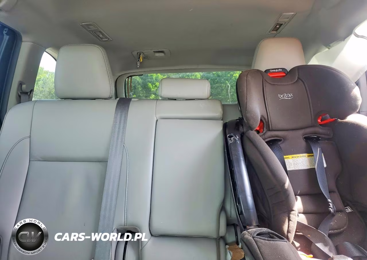 2019 Toyota Highlander Xle VIN:5TDJZRFH8KS608361 - 10