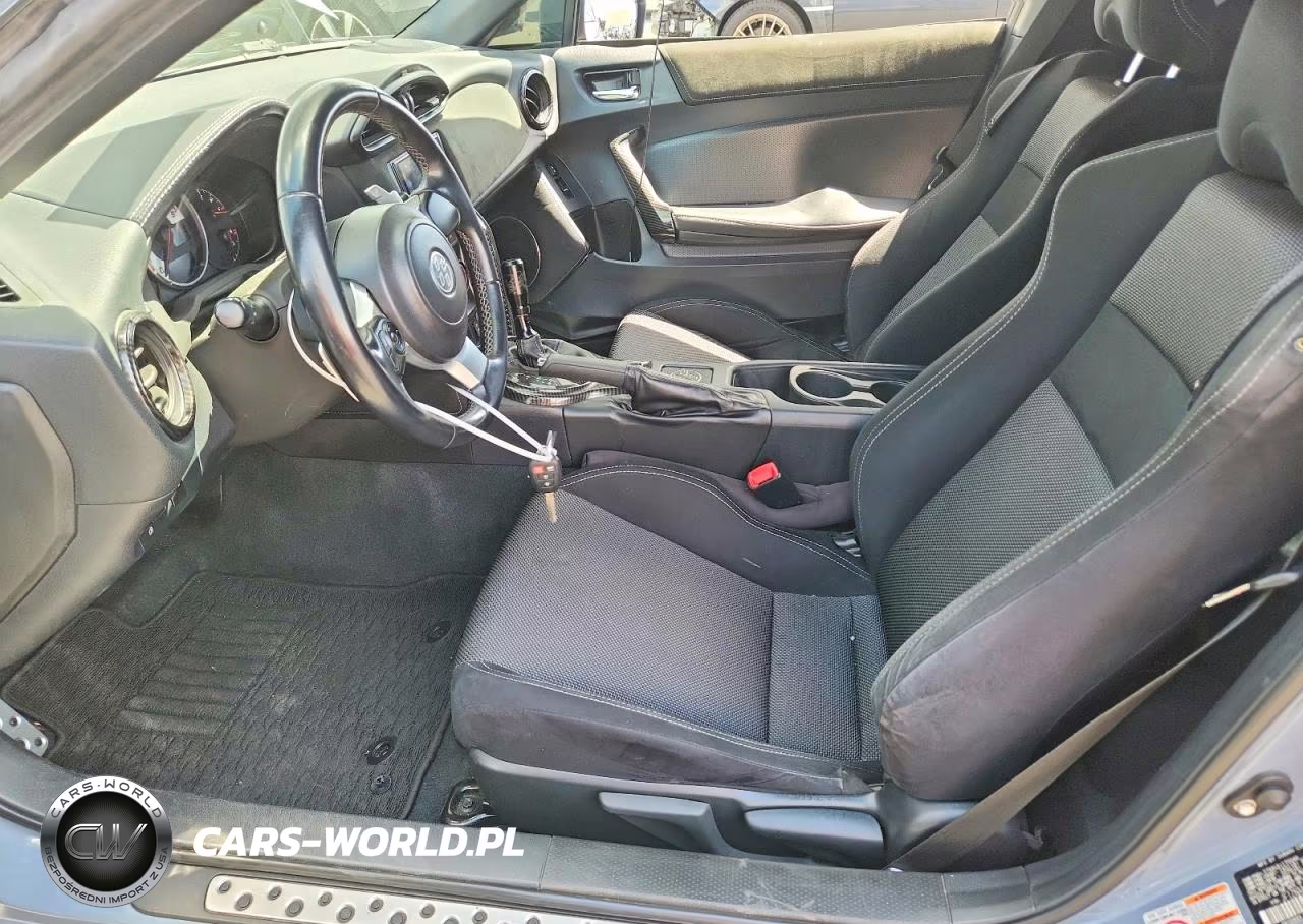 2018 Toyota 86 Base VIN:JF1ZNAA12J8700858 - 7