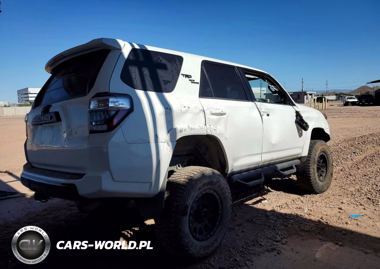 2017 Toyota 4Runner Trd Off-Road VIN:JTEBU5JR0H5409472 - 3