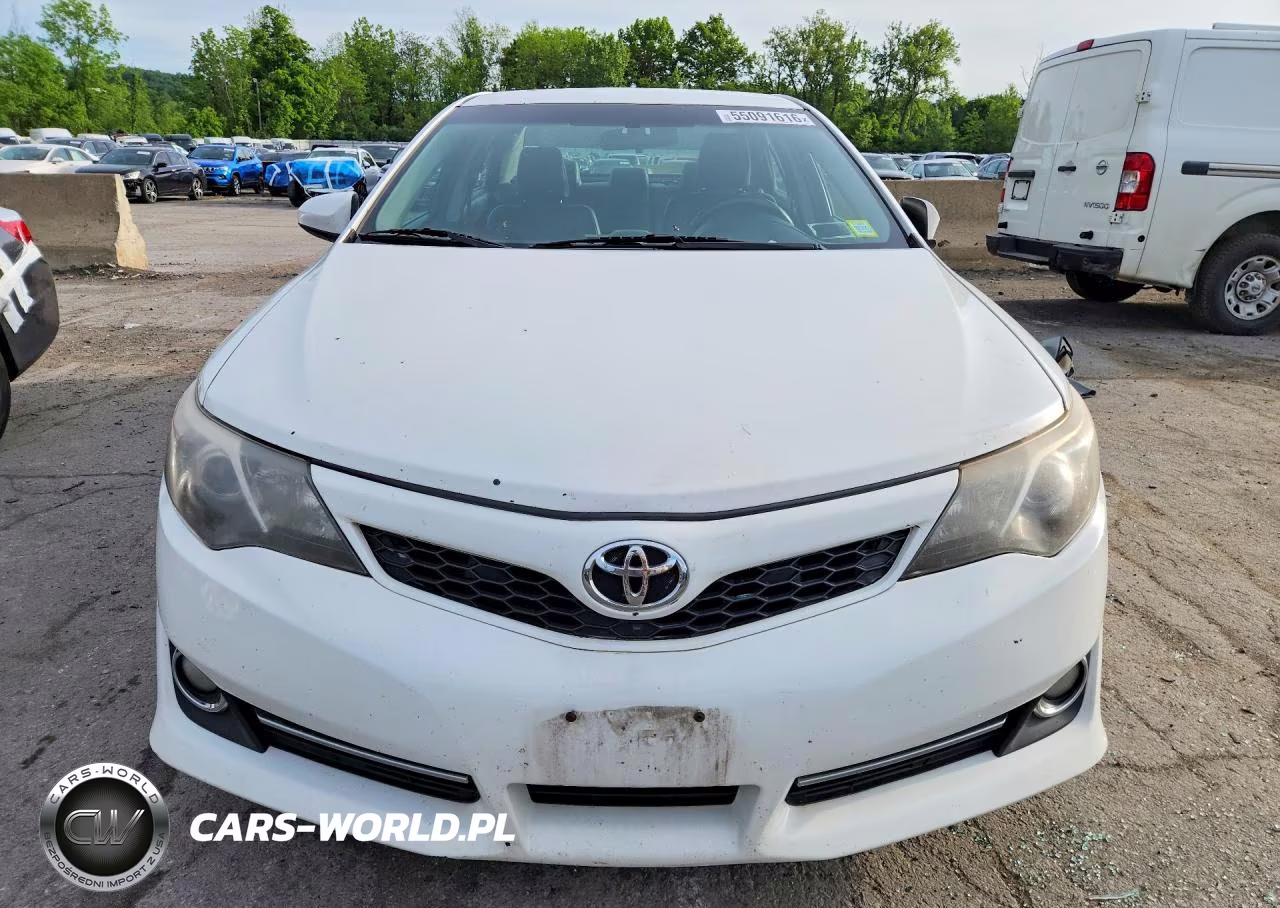 2014 Toyota Camry Se VIN:4T1BF1FKXEU815047 - 5
