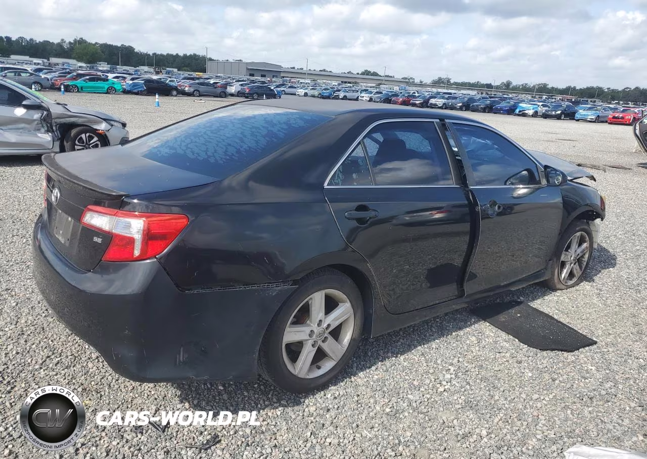 2014 Toyota Camry Se VIN:4T1BF1FK7EU431159 - 3