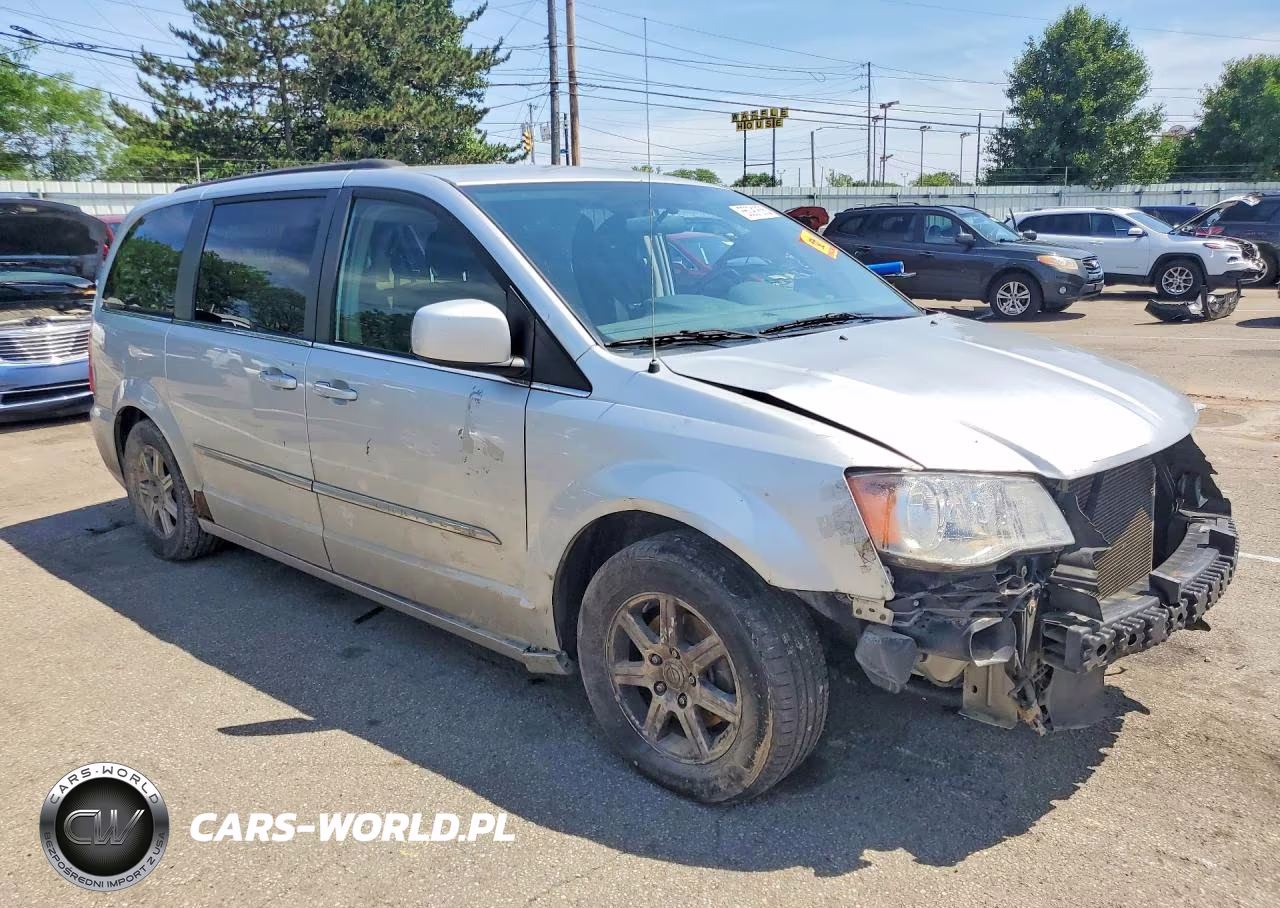 2011 Chrysler Town & Country Touring VIN:2A4RR5DG0BR623557 - 4