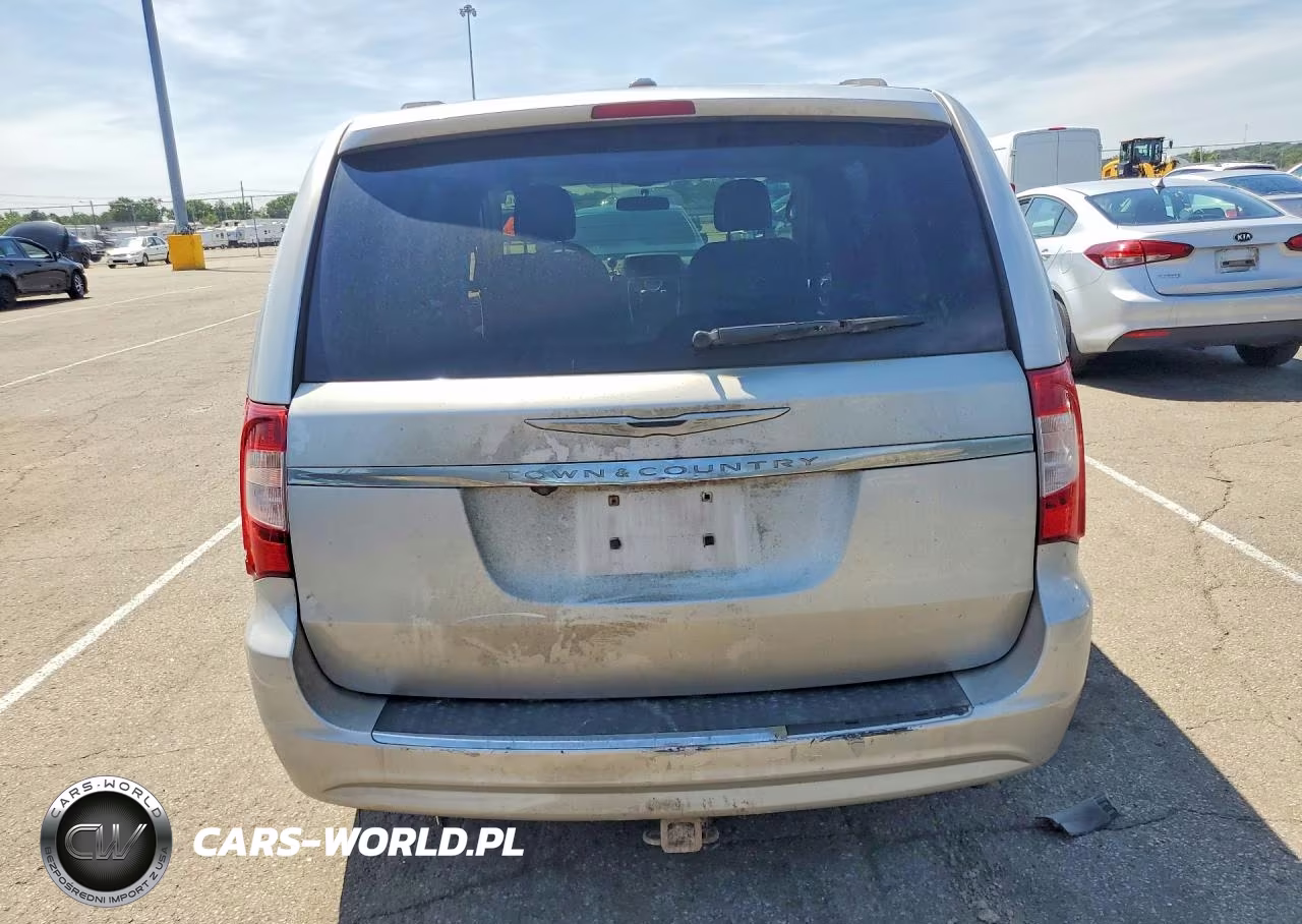 2011 Chrysler Town & Country Touring VIN:2A4RR5DG0BR623557 - 6