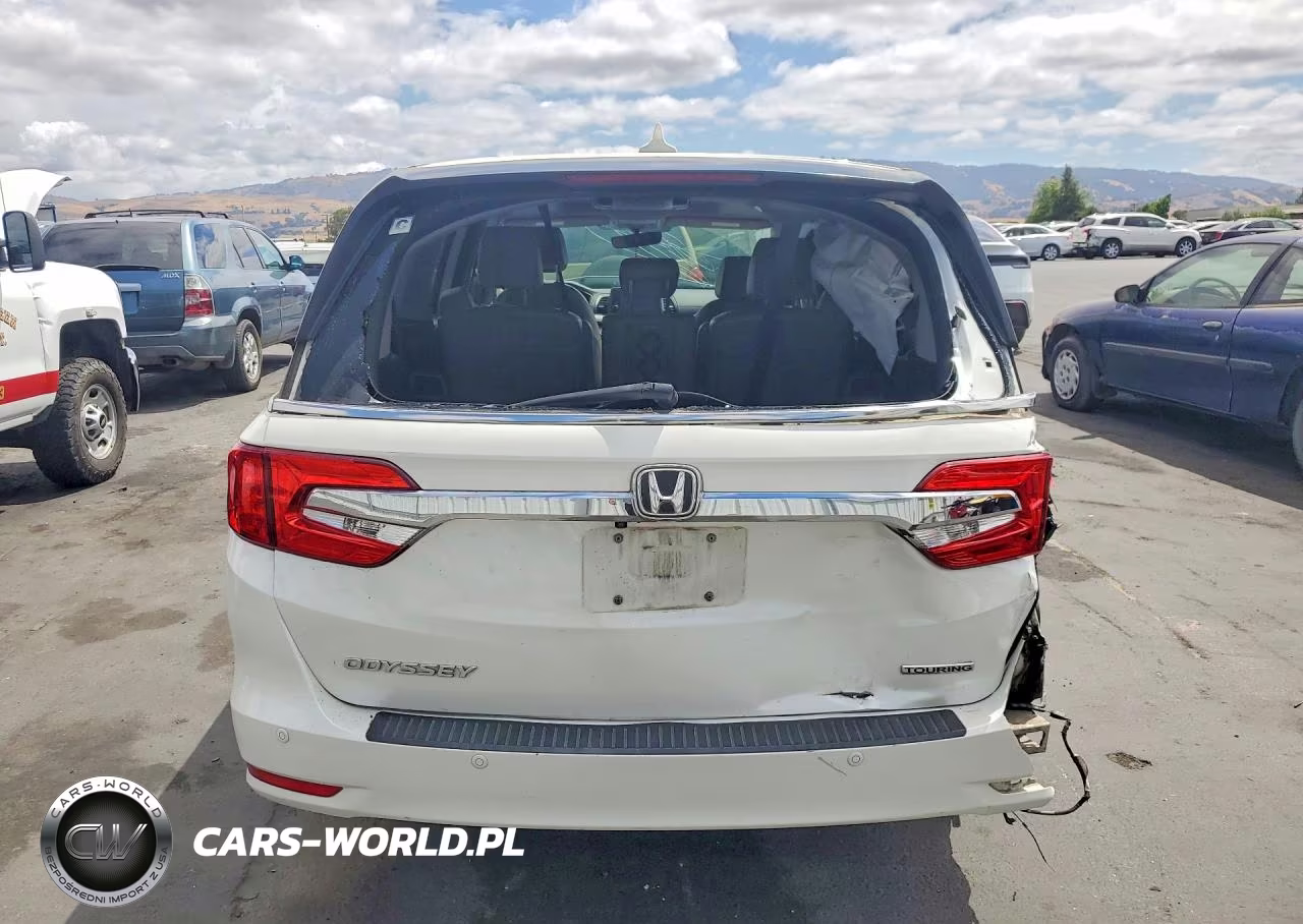 2019 Honda Odyssey Touring VIN:5FNRL6H82KB051371 - 6
