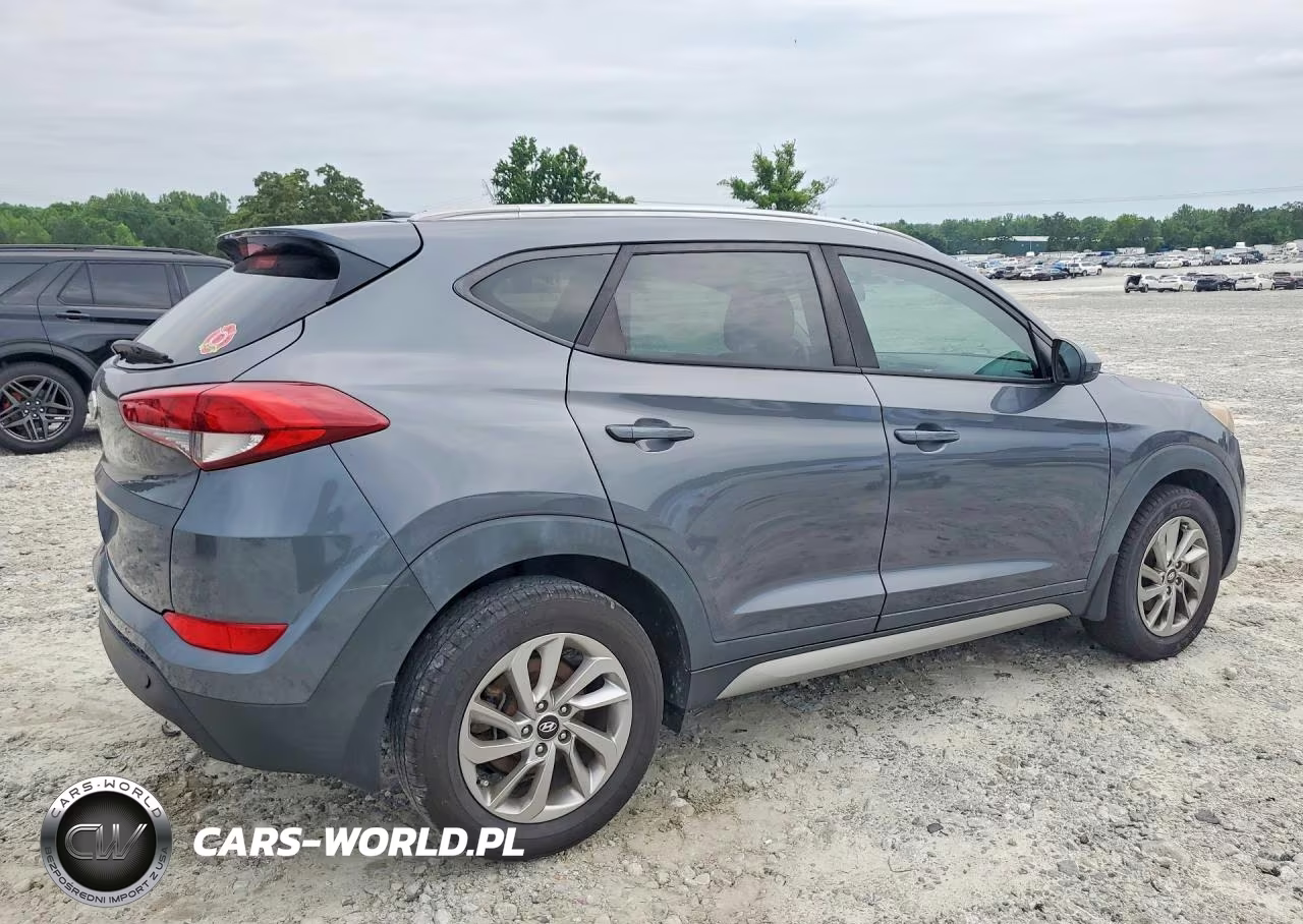 2017 Hyundai Tucson Se VIN:KM8J33A43HU330133 - 3