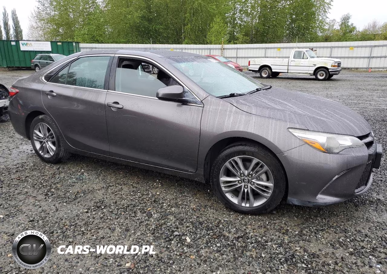 2016 Toyota Camry Le VIN:4T1BF1FK1GU580122 - 4