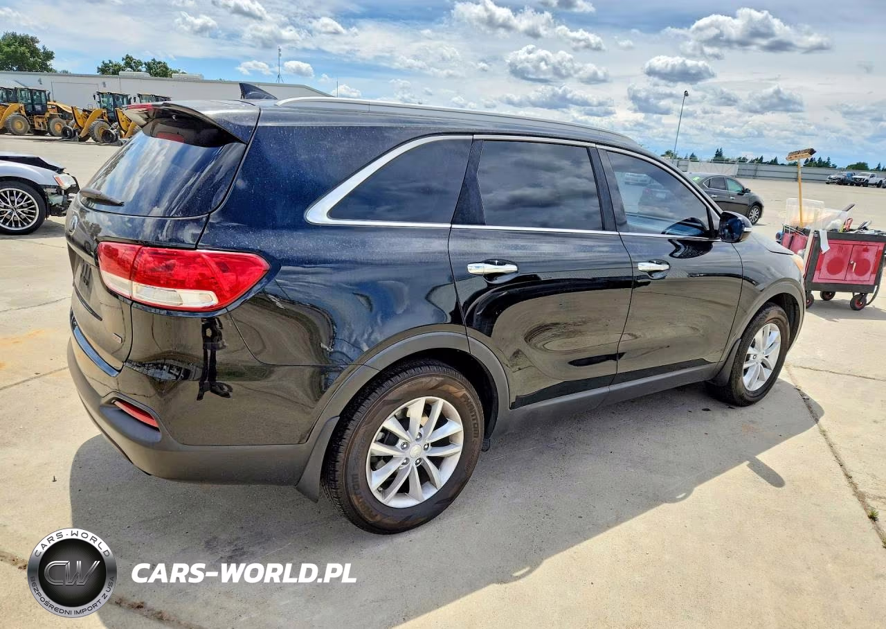 2018 Kia Sorento Lx VIN:5XYPG4A36JG338413 - 3