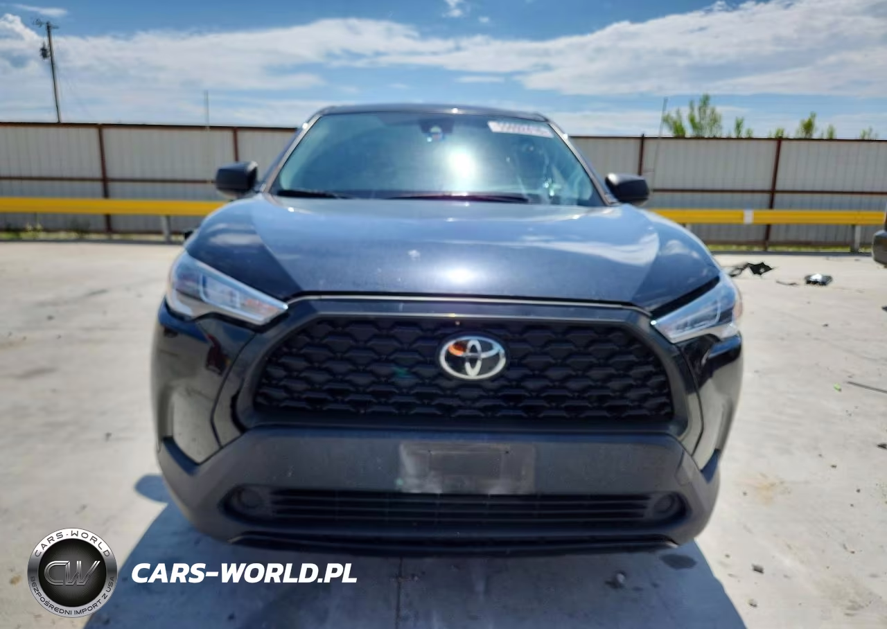 2022 Toyota Corolla Cross L VIN:7MUAAAAG5NV028583 - 5