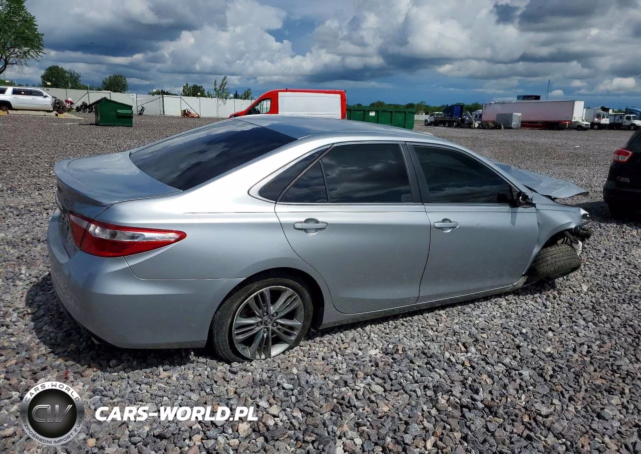 2016 Toyota Camry Se VIN:4T1BF1FK6GU252193 - 3