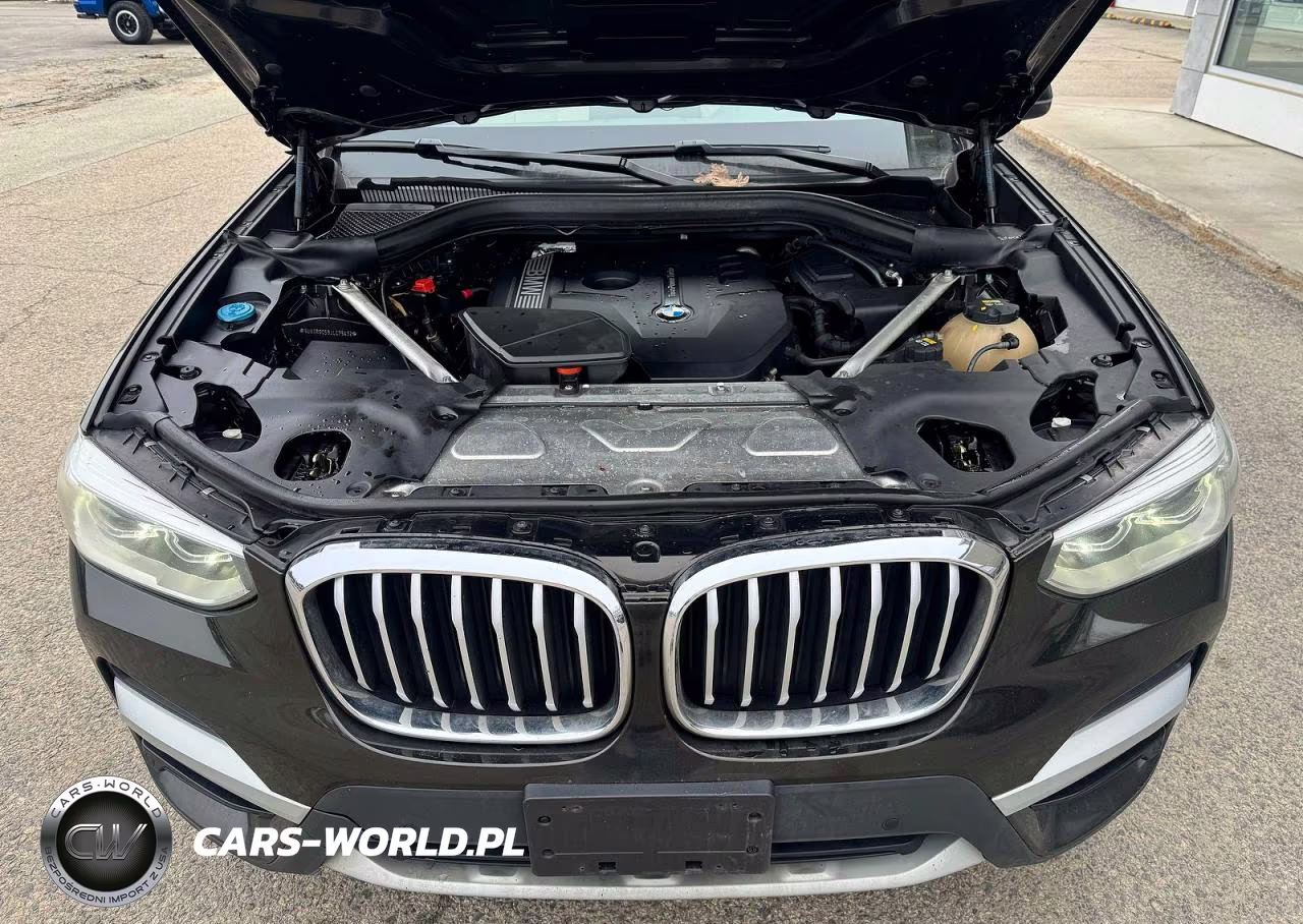 2018 BMW X3 xDrive30I VIN:5UXTR9C59JLC75432 - 10