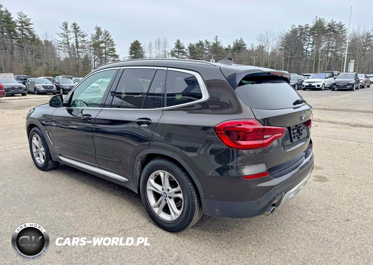 2018 BMW X3 xDrive30I VIN:5UXTR9C59JLC75432 - 3