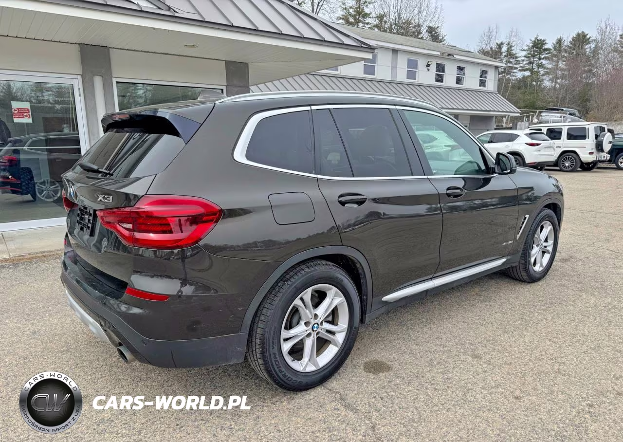 2018 BMW X3 xDrive30I VIN:5UXTR9C59JLC75432 - 4