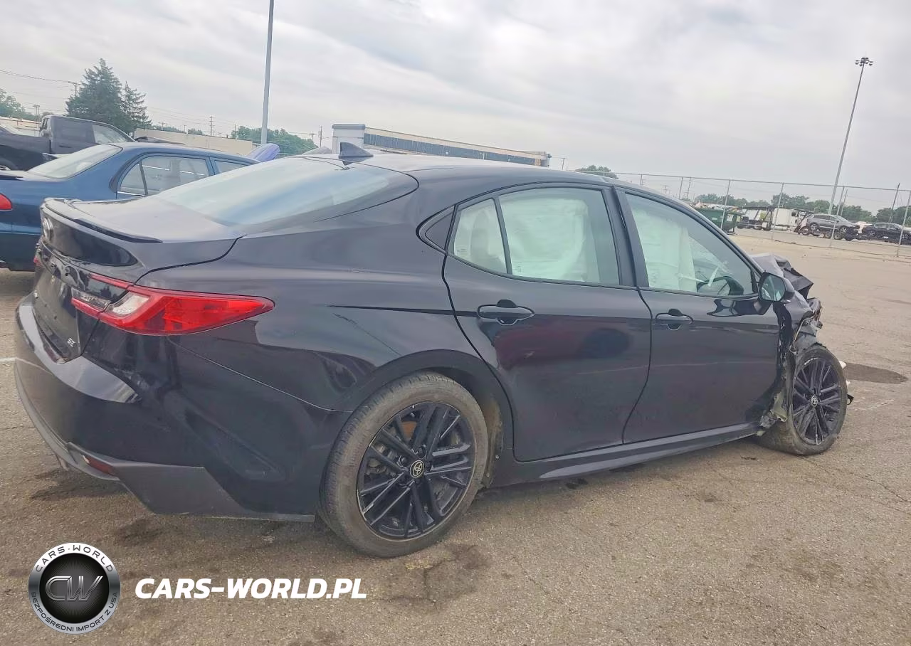 2025 Toyota Camry Se VIN:4T1DAACK7SU013644 - 3