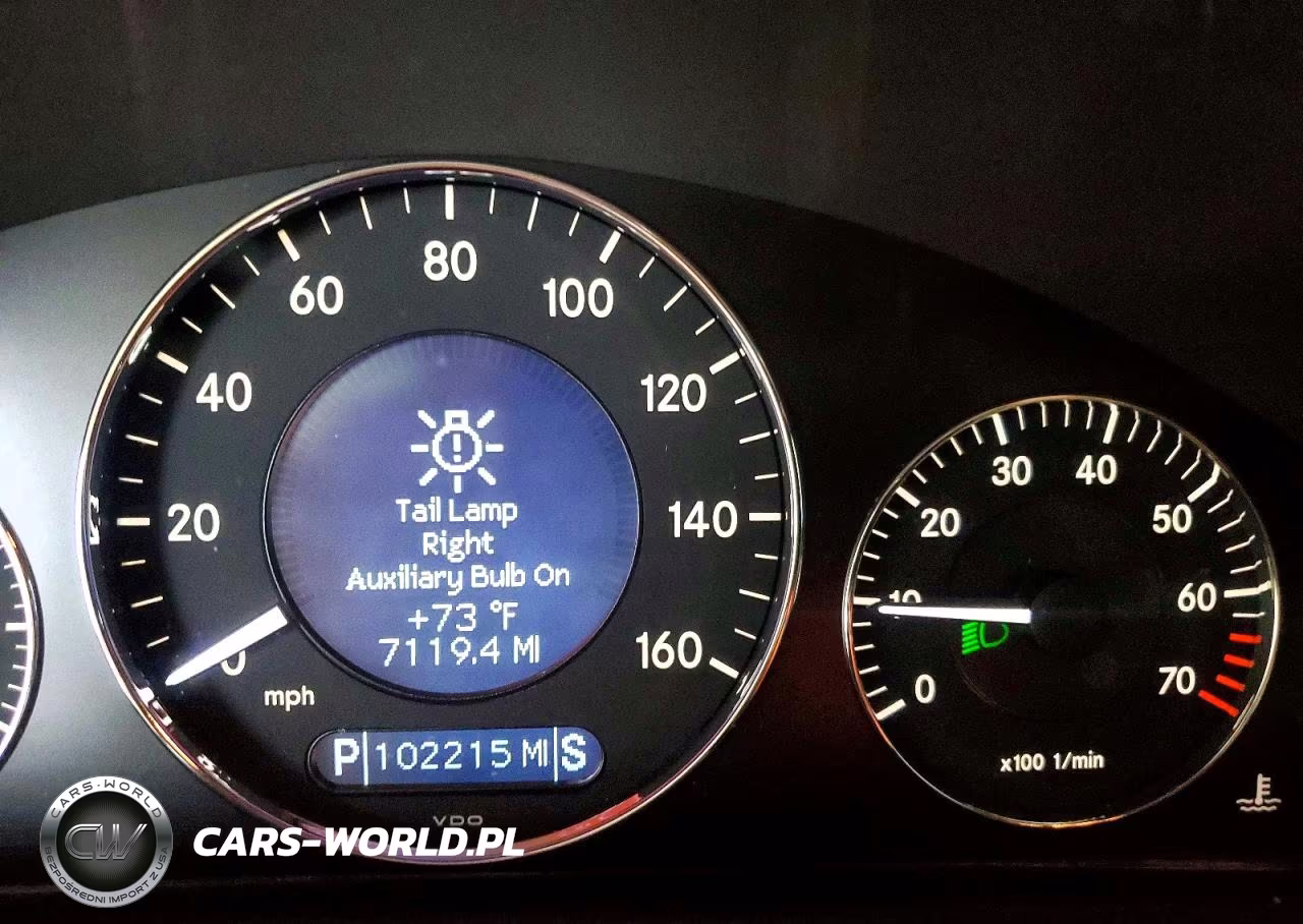 2009 Mercedes-Benz Clk 350 VIN:WDBTK56F79T105256 - 9