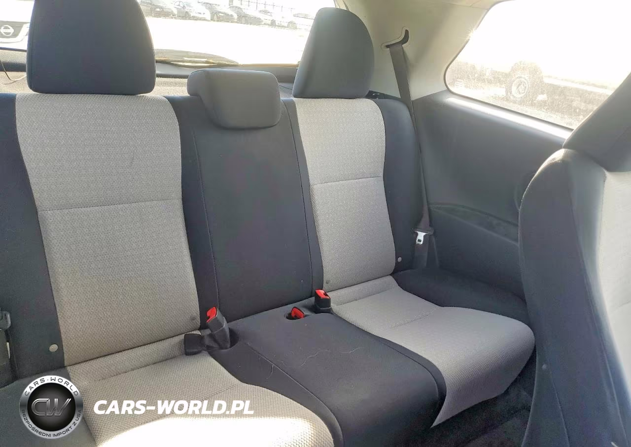 2012 Toyota Yaris 3-Door L VIN:JTDJTUD30CD506450 - 10