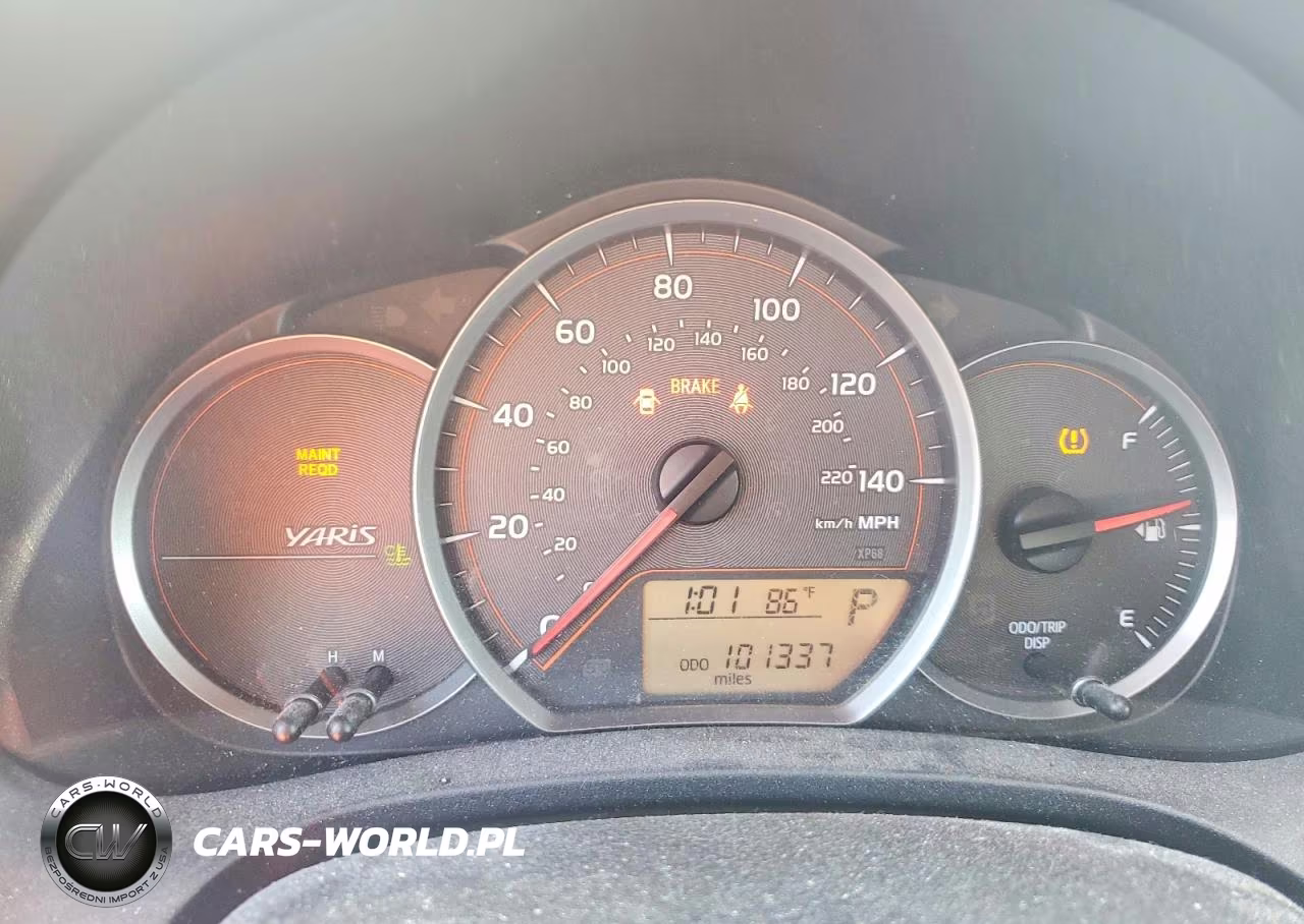 2012 Toyota Yaris 3-Door L VIN:JTDJTUD30CD506450 - 9