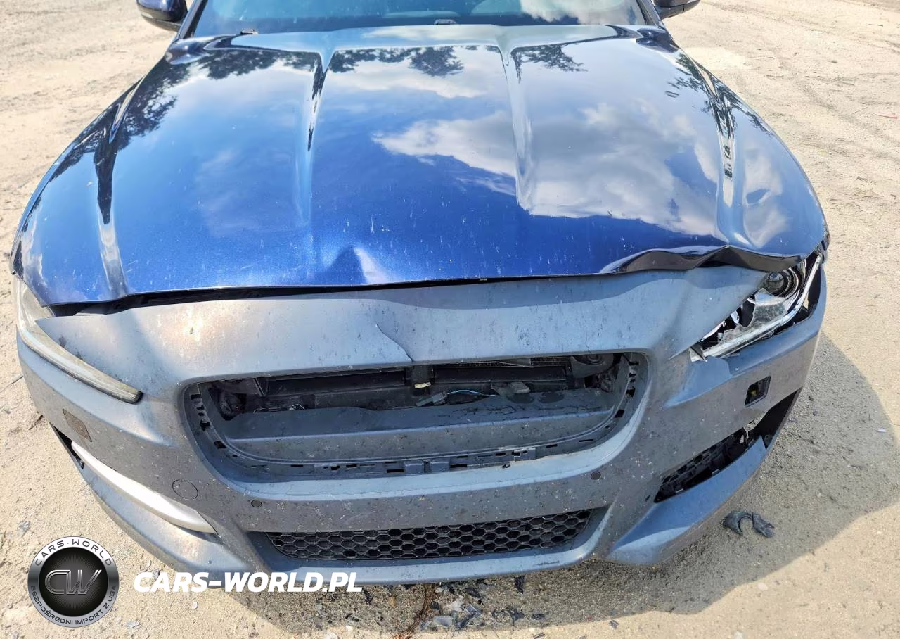 2018 Jaguar Xe R - Sport VIN:SAJAF4FX8JCP25345 - 11