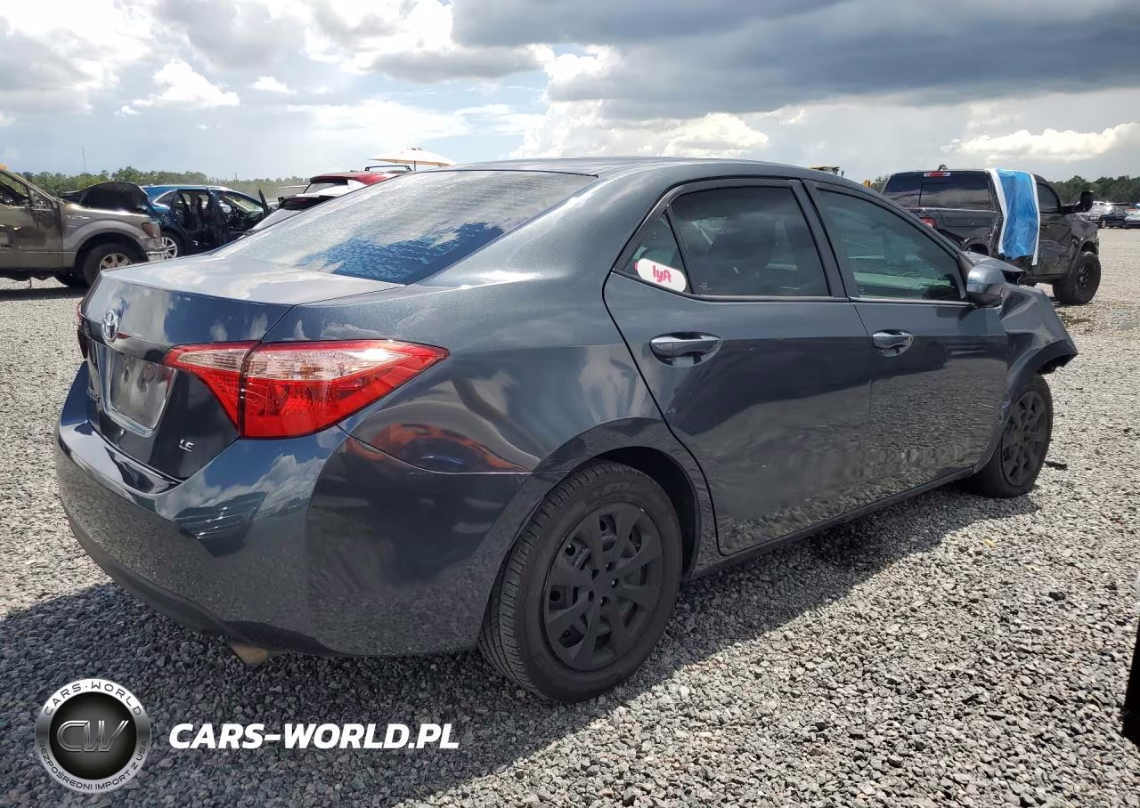 2019 Toyota Corolla Le VIN:2T1BURHEXKC165368 - 3