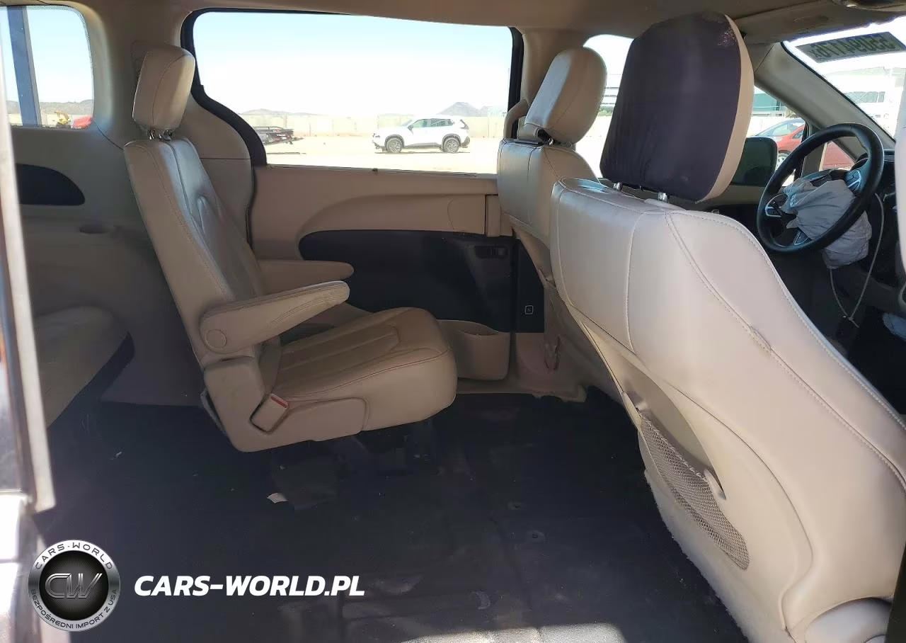 2021 Chrysler Voyager Lxi VIN:2C4RC1DG8MR567726 - 11