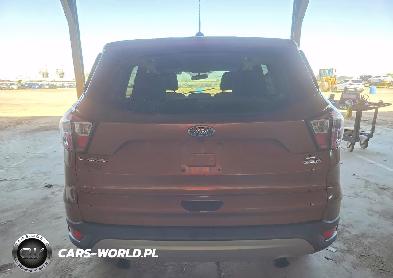 2017 Ford Escape Se VIN:1FMCU9GDXHUD91933 - 6