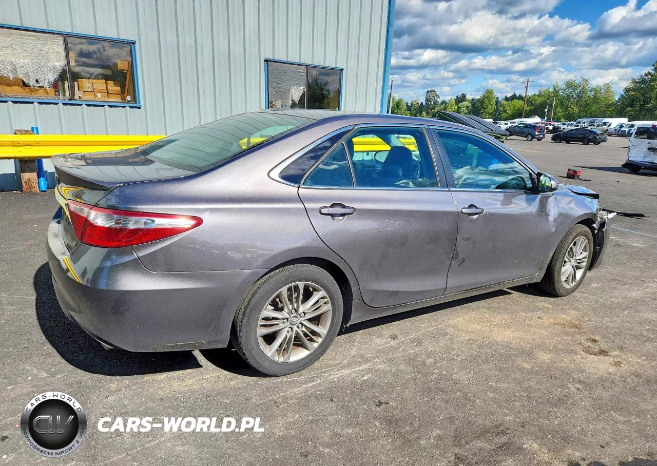 2016 Toyota Camry Se VIN:4T1BF1FK8GU604402 - 3