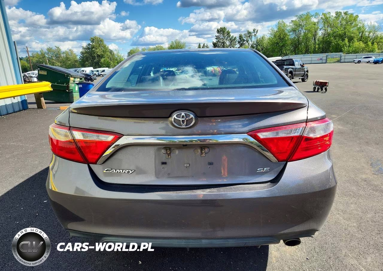 2016 Toyota Camry Se VIN:4T1BF1FK8GU604402 - 6