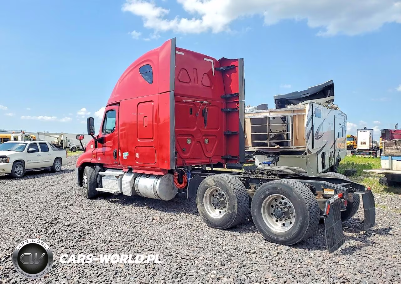2016 Freightliner Cascadia 125 Semi Truck VIN:3AKJGLD51GSFP7264 - 3