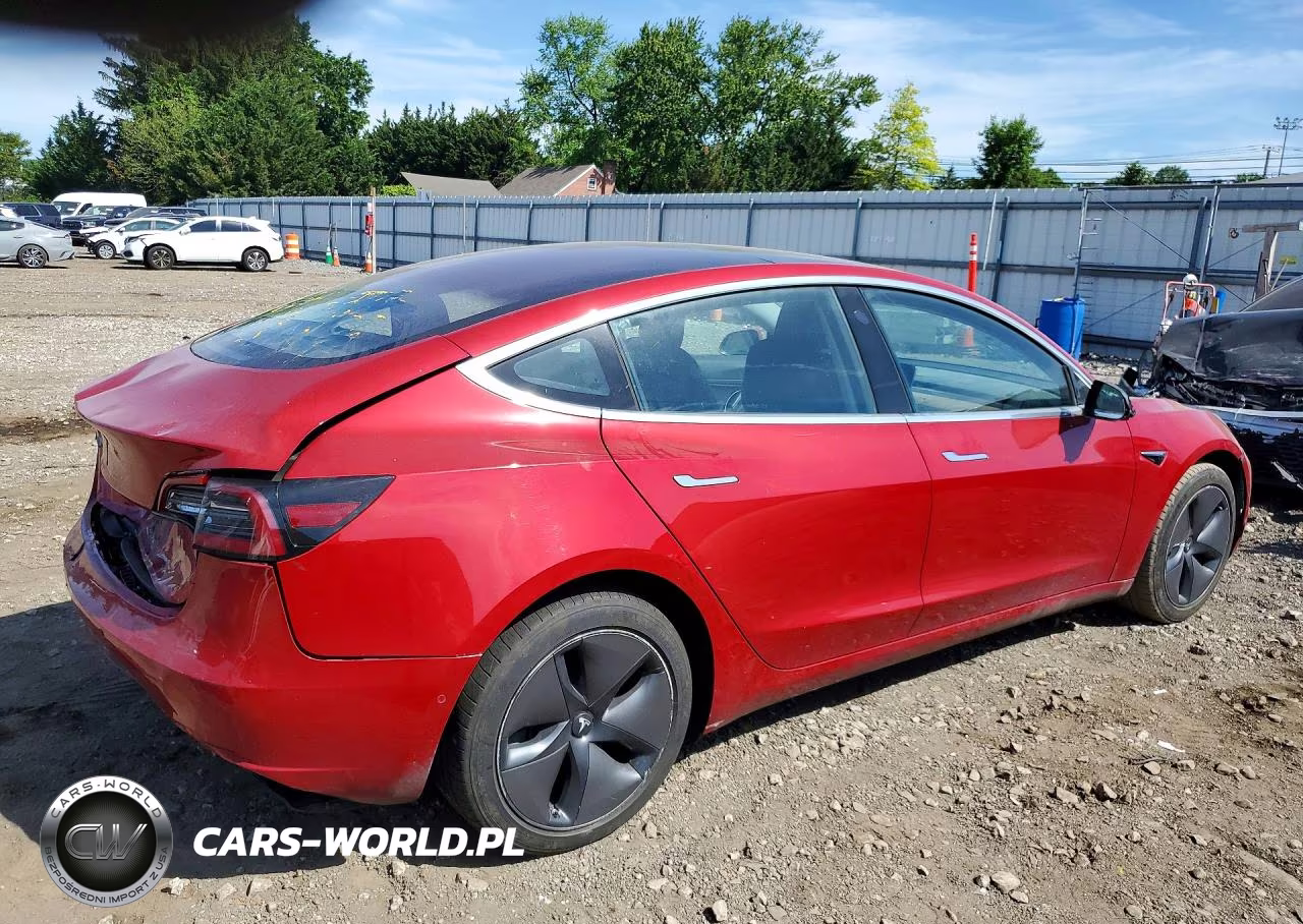 2018 Tesla Model 3 VIN:5YJ3E1EA8JF004211 - 3