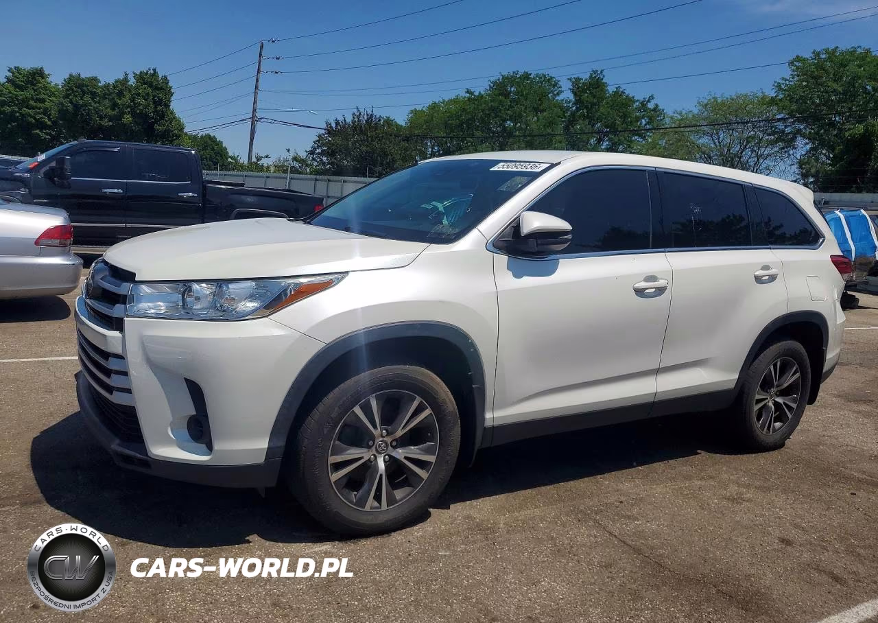 2019 Toyota Highlander Le – zdjęcie 1 z 13