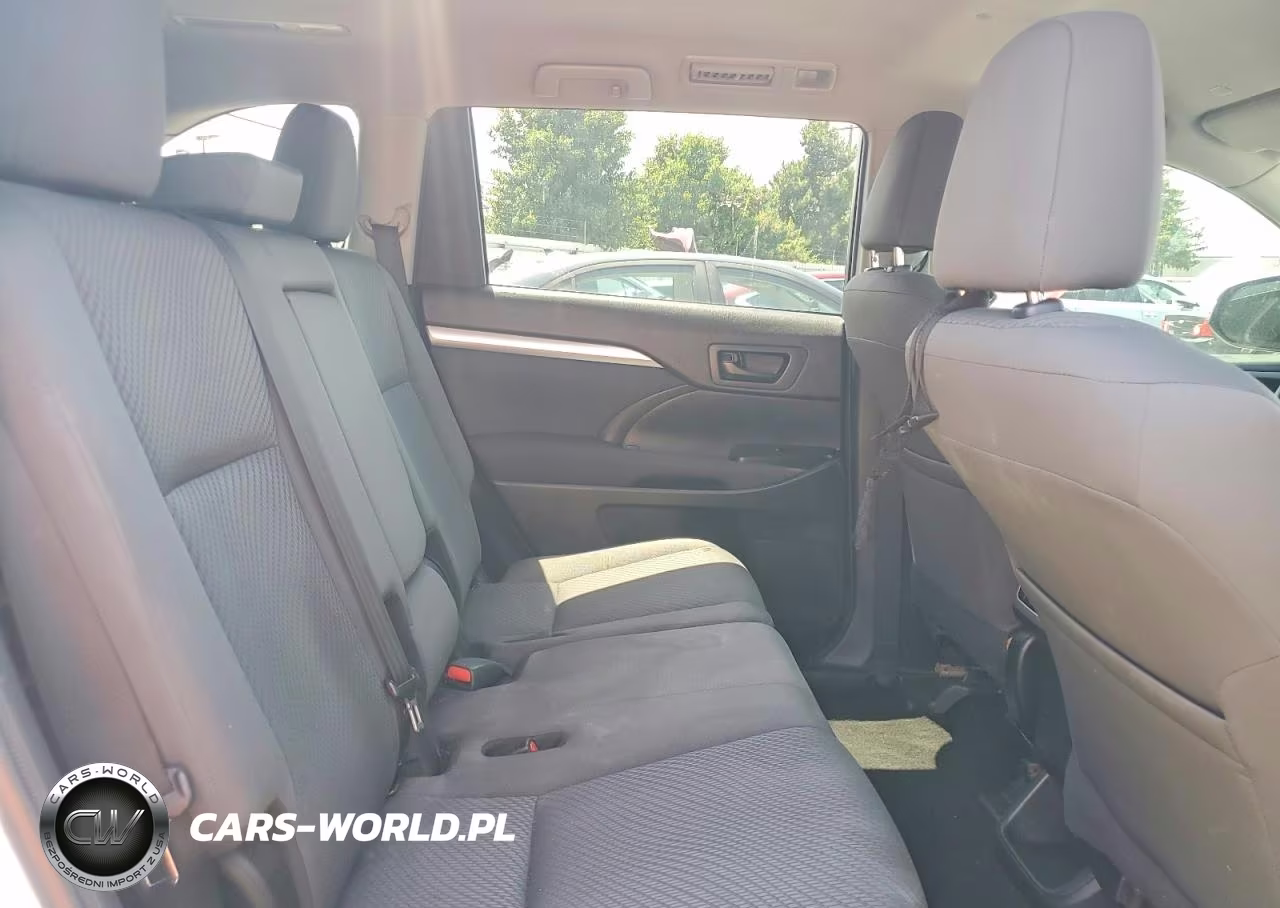 2019 Toyota Highlander Le VIN:5TDBZRFH9KS720400 - 11