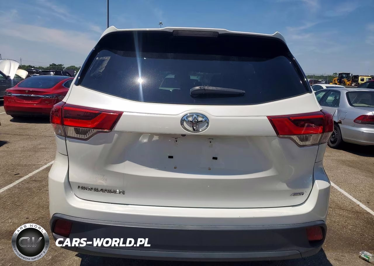 2019 Toyota Highlander Le VIN:5TDBZRFH9KS720400 - 6