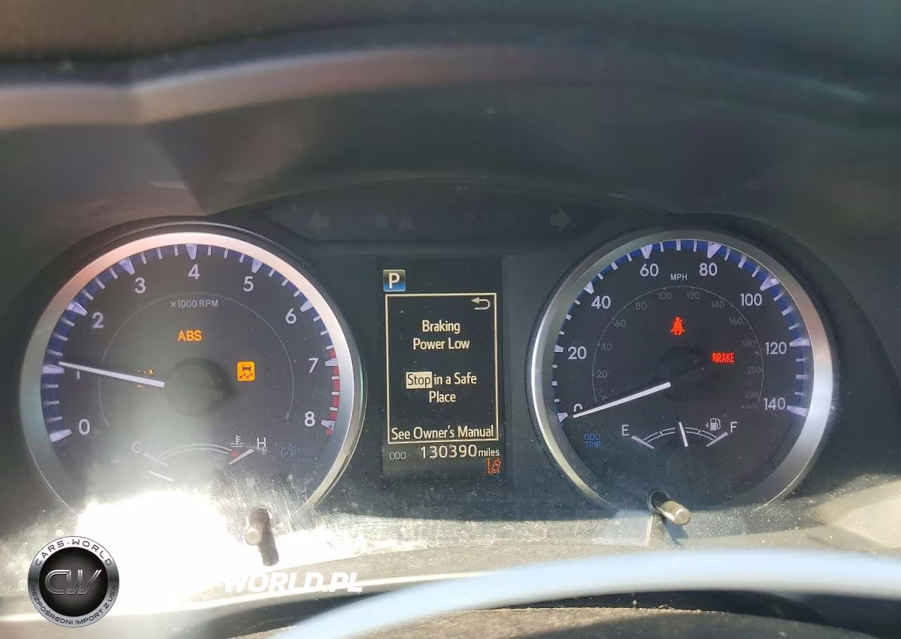 2019 Toyota Highlander Le VIN:5TDBZRFH9KS720400 - 9