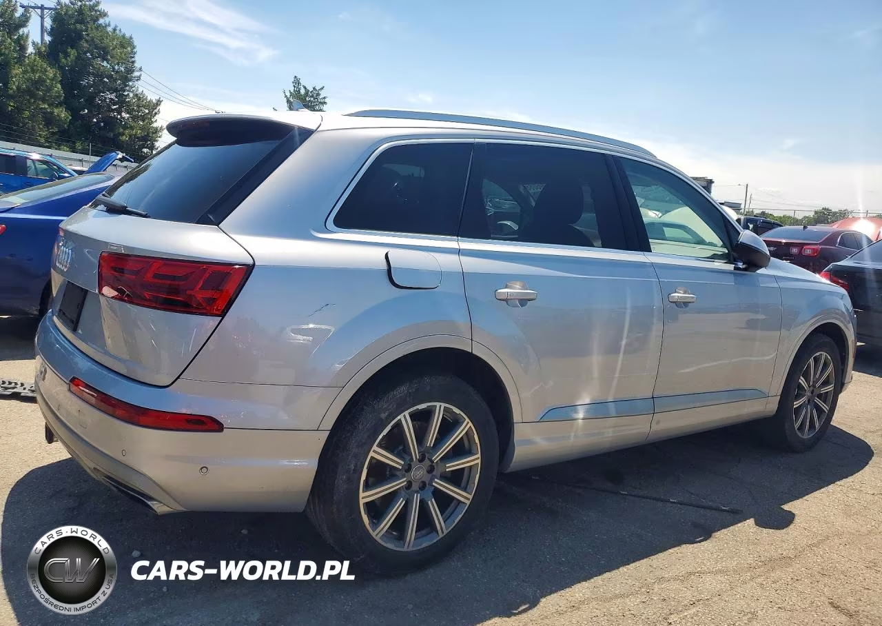 2019 Audi Q7 Premium Plus VIN:WA1LAAF7XKD001053 - 3