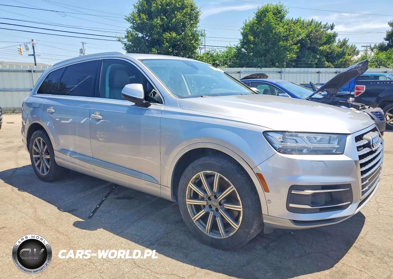 2019 Audi Q7 Premium Plus VIN:WA1LAAF7XKD001053 - 4
