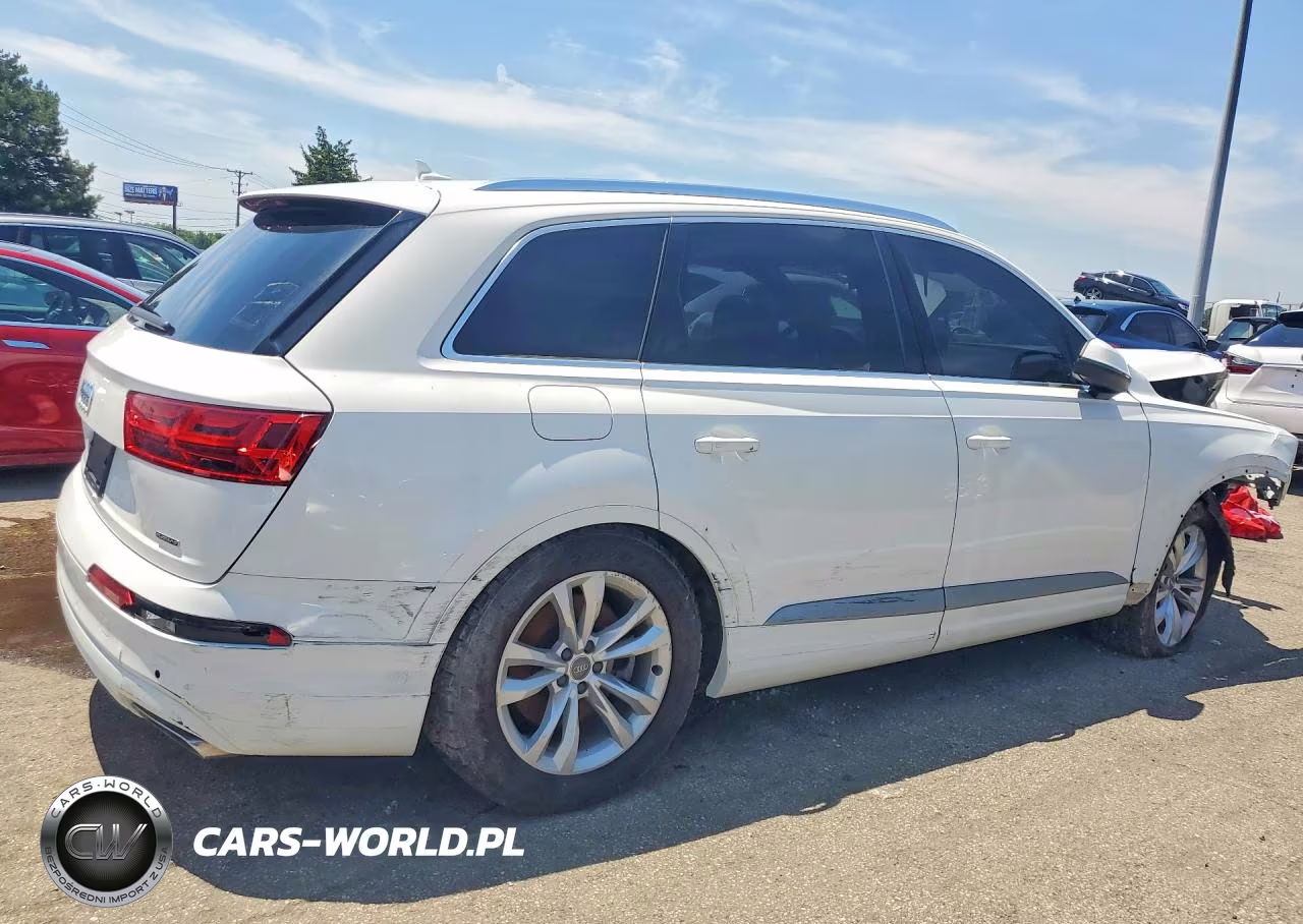 2018 Audi Q7 Premium Plus VIN:WA1LHAF73JD036253 - 3
