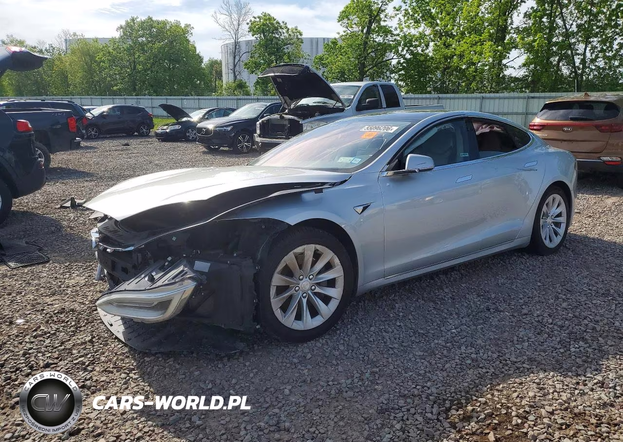 2017 Tesla Model S – zdjęcie 1 z 12