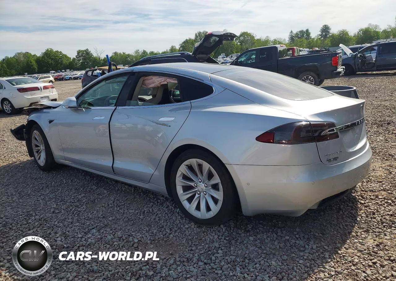 2017 Tesla Model S VIN:5YJSA1E18HF199213 - 2