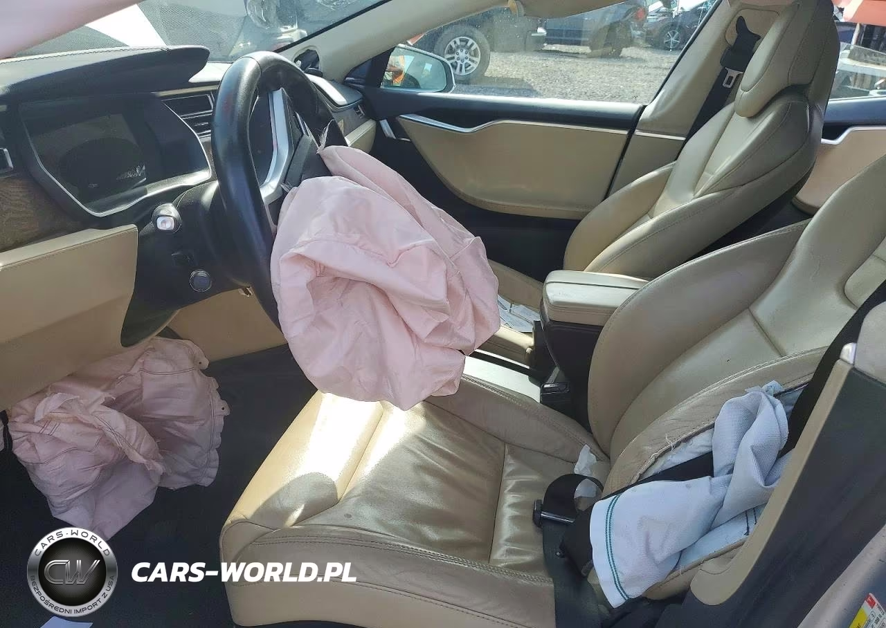 2017 Tesla Model S VIN:5YJSA1E18HF199213 - 7
