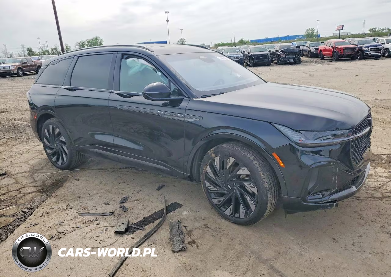 2024 Lincoln Nautilus Reserve VIN:5LMPJ8KA4RJ785302 - 4