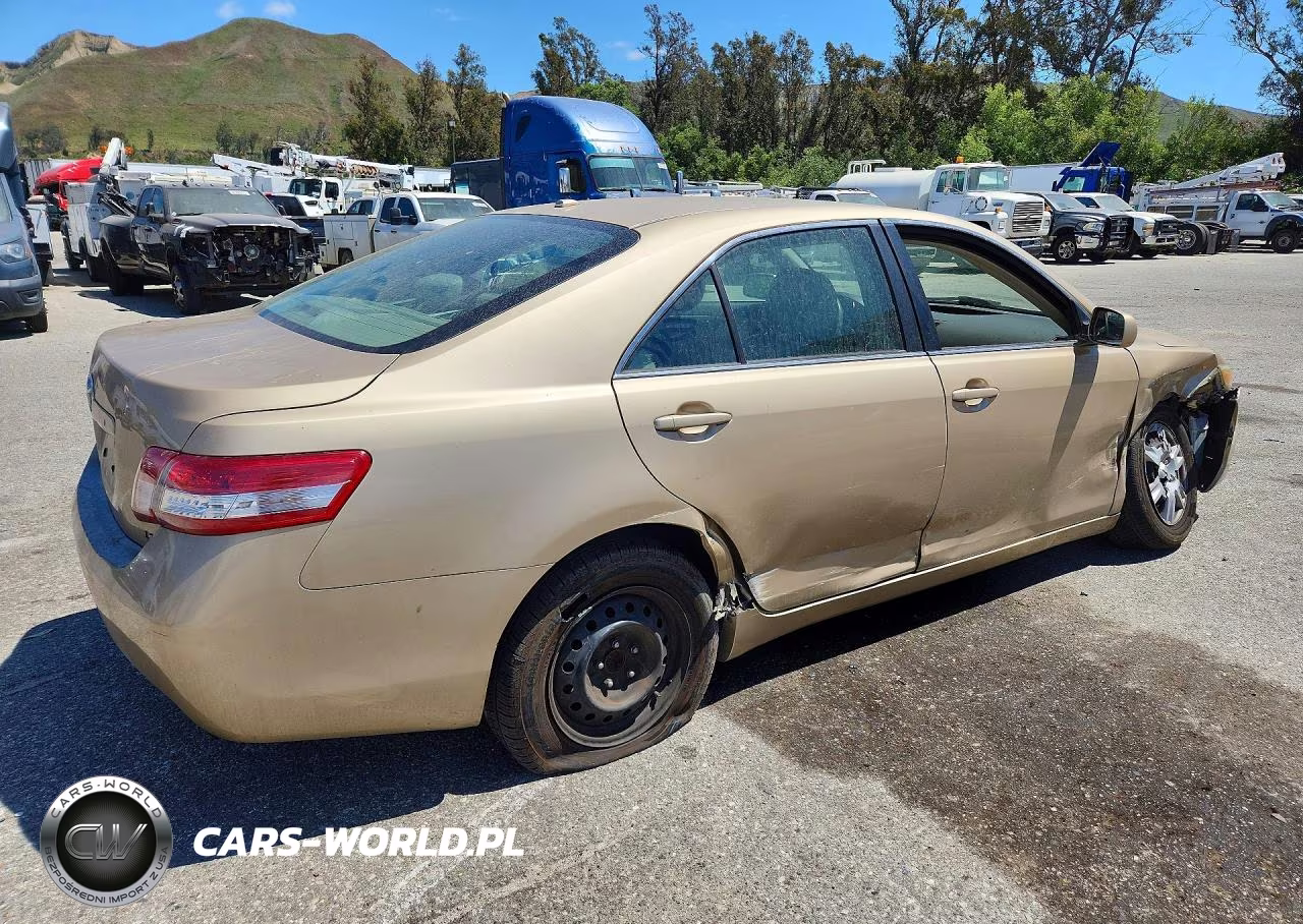 2011 Toyota Camry Le VIN:4T1BF3EKXBU190321 - 3