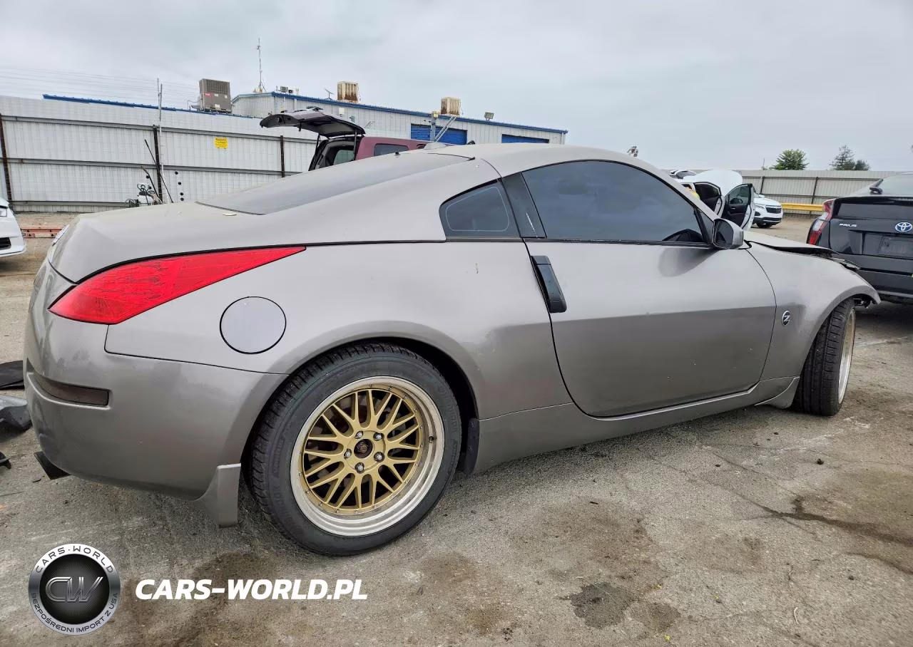 2007 Nissan 350Z Coupe VIN:JN1BZ34E87M551871 - 3