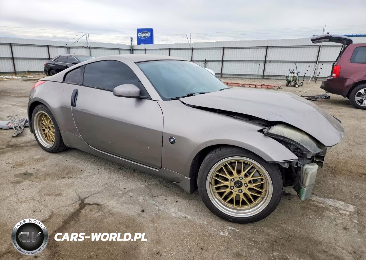 2007 Nissan 350Z Coupe VIN:JN1BZ34E87M551871 - 4