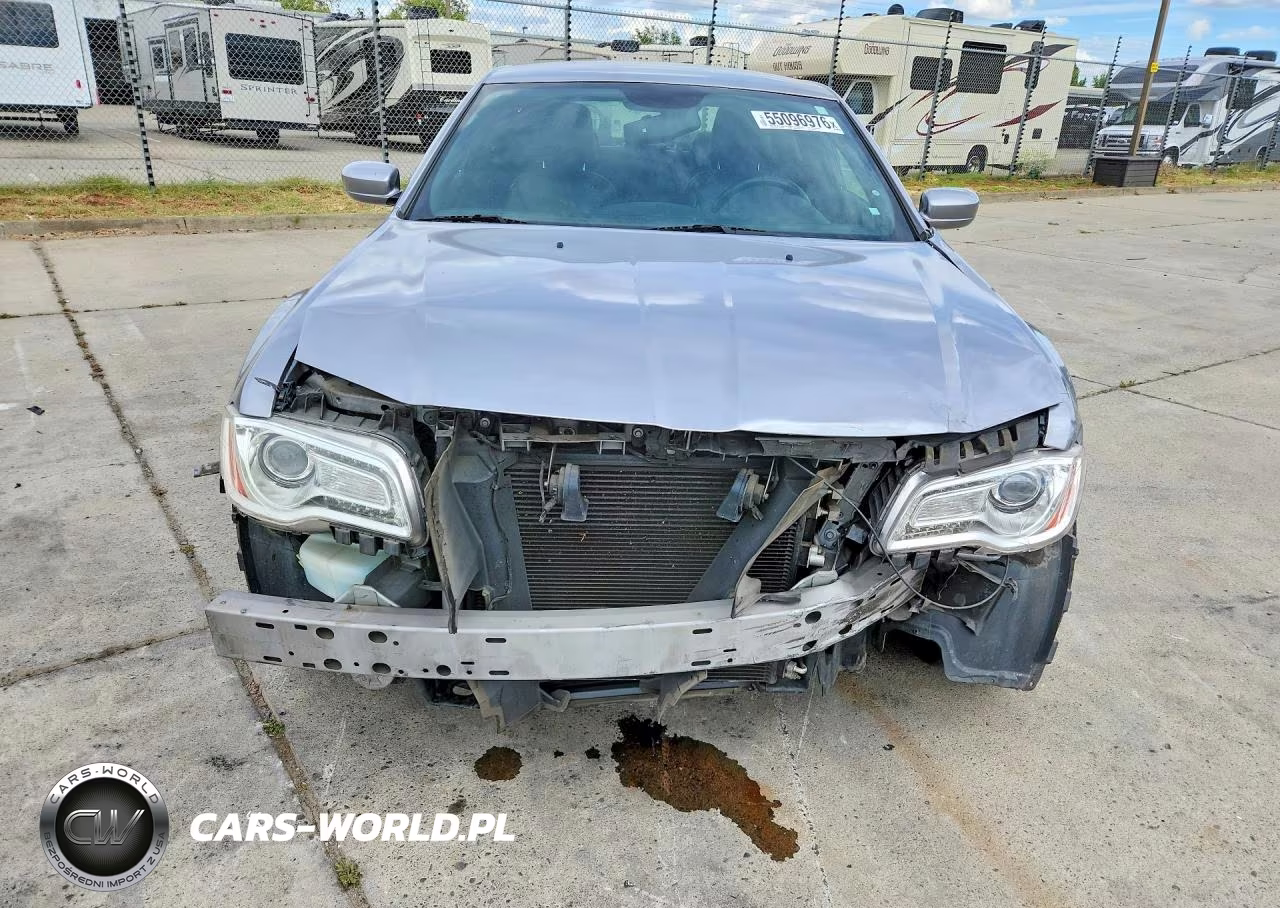 2014 Chrysler 300 VIN:2C3CCAAG0EH157394 - 5
