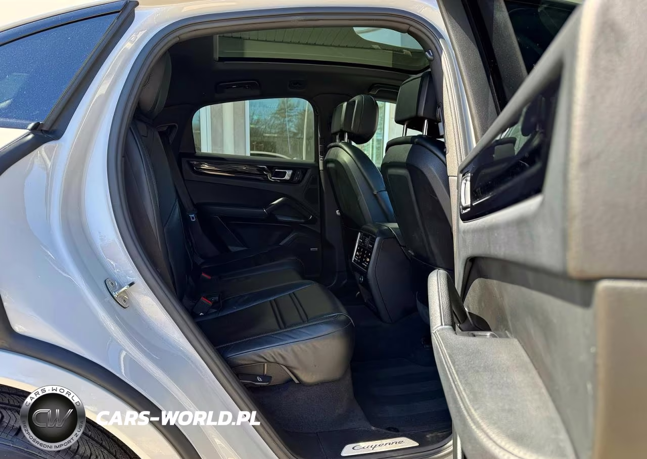 2023 Porsche Cayenne Coupe VIN:WP1BA2AY6PDA25539 - 6
