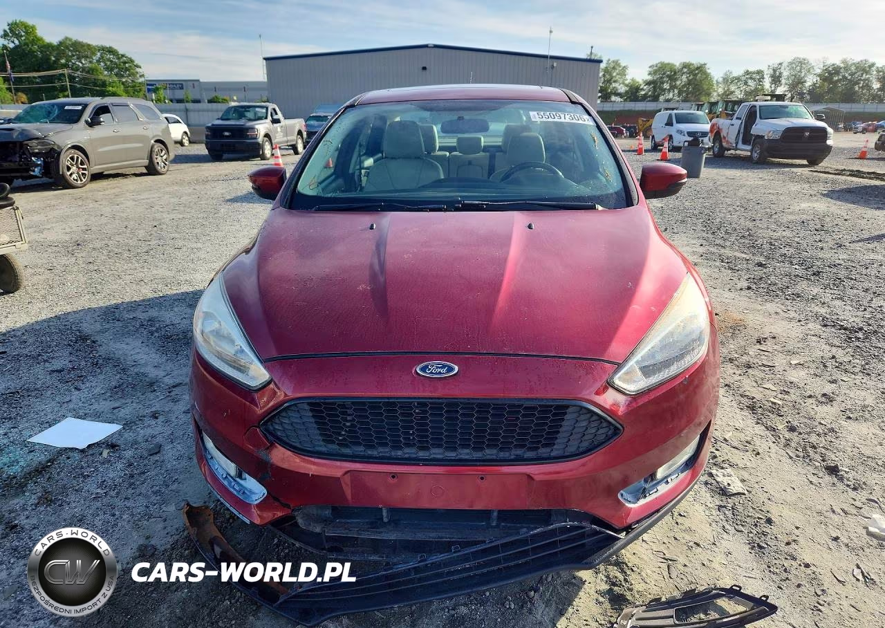 2017 Ford Focus Titanium VIN:1FADP3J2XHL202293 - 5