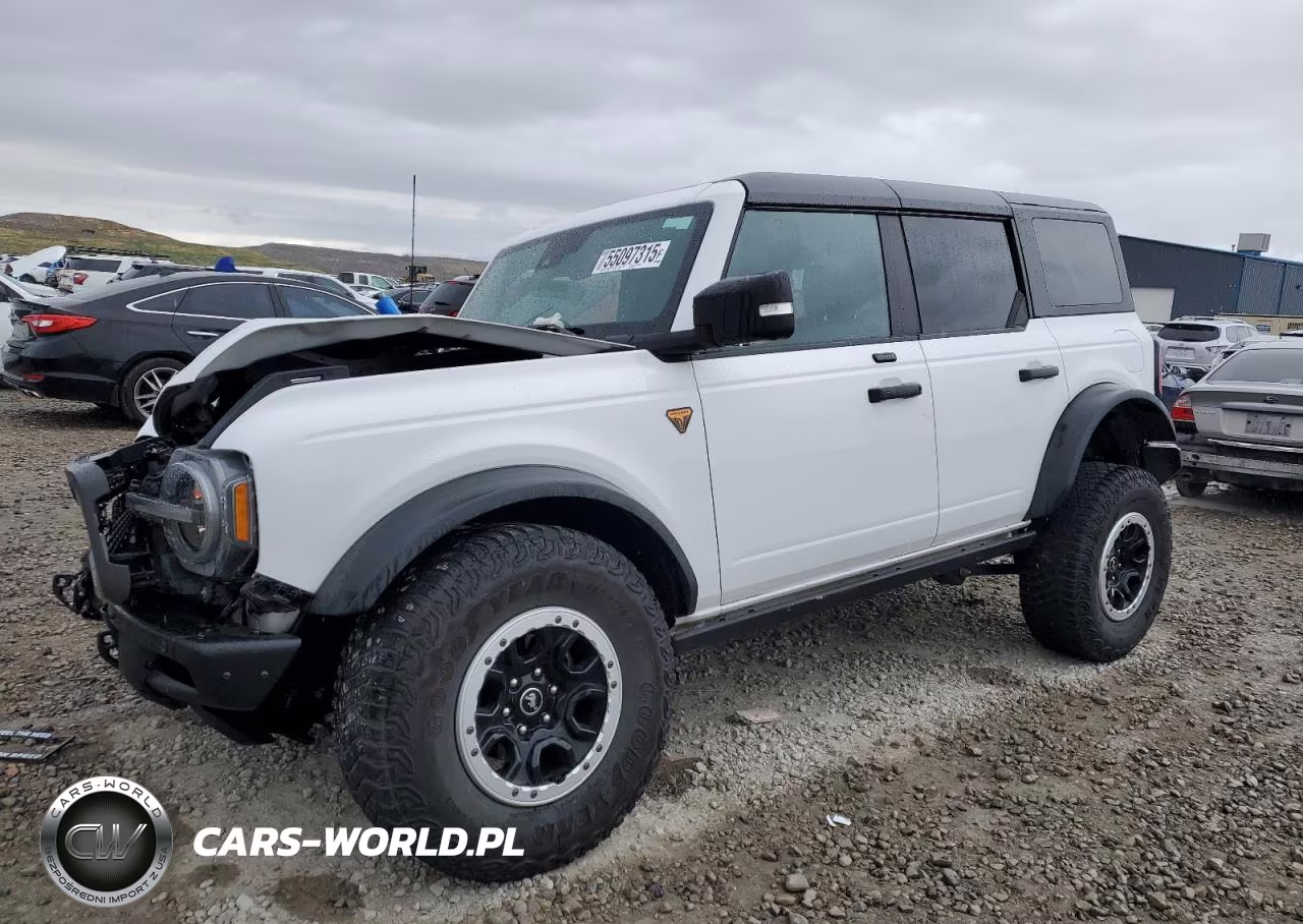 2023 Ford Bronco Base