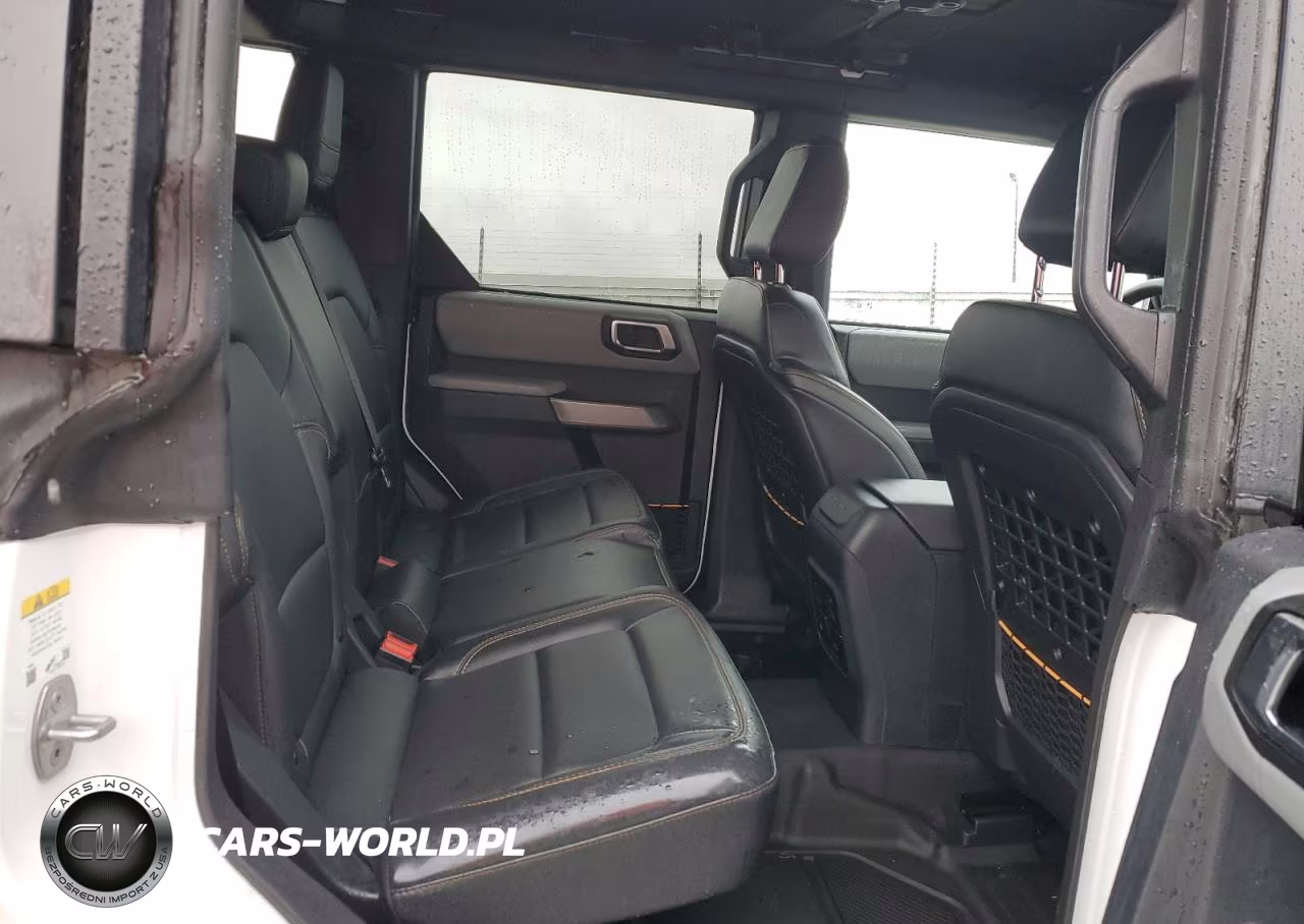 2023 Ford Bronco Base VIN:1FMEE5DPXPLB38998 - 11