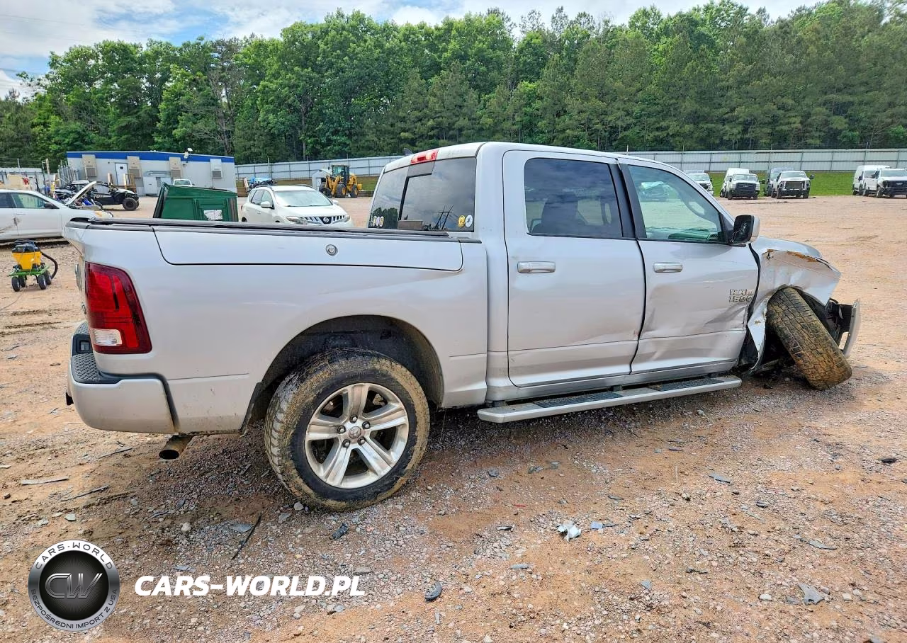 2018 Ram 1500 Sport VIN:1C6RR7MG6JS259294 - 3
