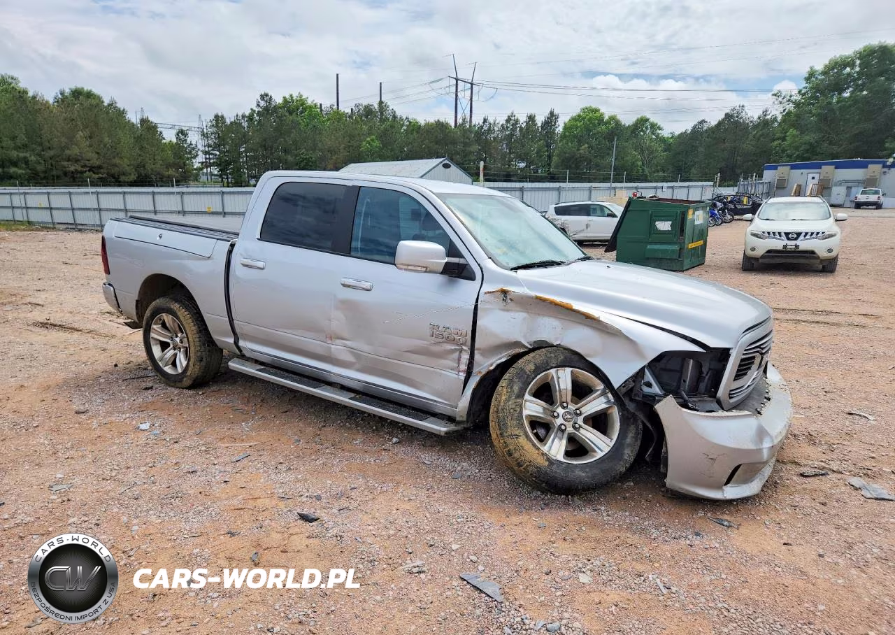 2018 Ram 1500 Sport VIN:1C6RR7MG6JS259294 - 4